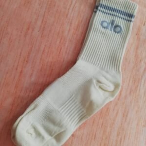 Media altas alo raya gris